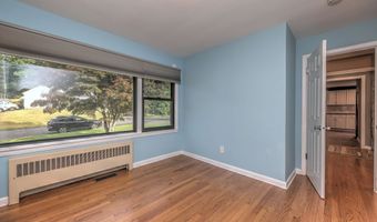 31 Prindle Ave, Ansonia, CT 06401