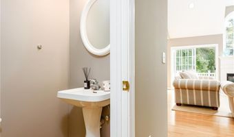 83 Fox Holw 83, Avon, CT 06001