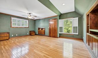 1368 Sunnyhill Dr, Camden, SC 29020