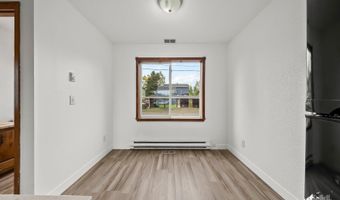 424 E Manor Ave, Anchorage, AK 99501