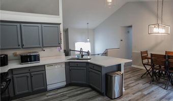 7930 River Fall Ct, Ball Ground, GA 30107