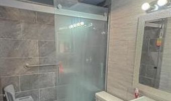 15257 PARIS St, Allen Park, MI 48101