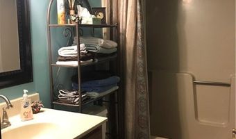 61 Mannon Dr, Alum Creek, WV 25003