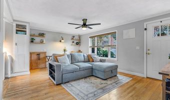 12 Arrowhead Rd, Bellingham, MA 02019