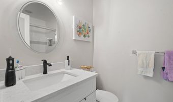 5560 LANGSTON Blvd 63-E, Arlington, VA 22207