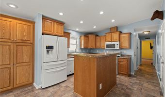 185 Dutch Glory Rd, Amity, PA 15311
