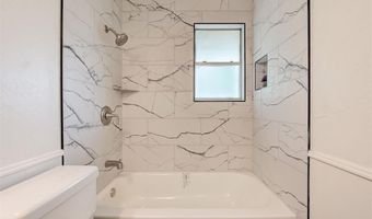 1829 N Oakhill Rd, Bethany, OK 73008