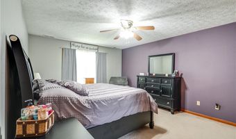 1012 Coopers Run, Amherst, OH 44001