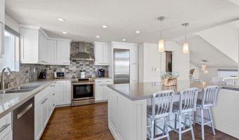 351 Shoemaker Ln, Solana Beach, CA 92075