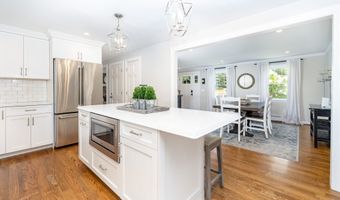 33 Lufkin Ln, Bristol, CT 06010