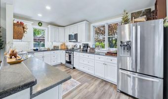 504 HARVEY Rd, Claymont, DE 19703