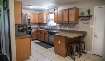2100 Longview Dr, Arnold, MO 63010