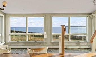 81 Nubble Rd, York, ME 03909