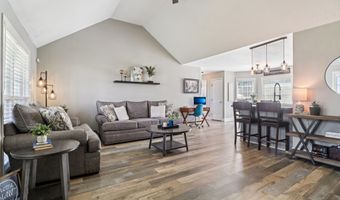 106 Colony Dr, Camden, SC 29020