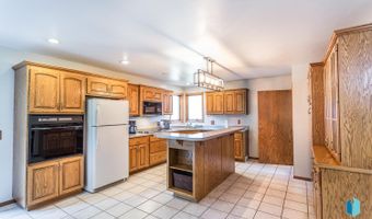 25758 472nd Ave, Renner, SD 57055