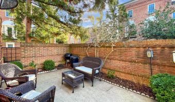 1113 N PITT St #1A, Alexandria, VA 22314