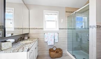 26 Walcott Ave, Narragansett, RI 02882