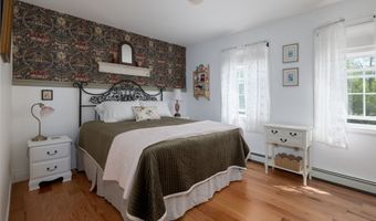 435 Old Hebron Rd, Colchester, CT 06415
