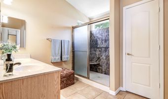 7012 RED HAWK Rd NE, Albuquerque, NM 87113