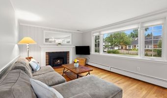 58 Lakeshore Ave, Beverly, MA 01915