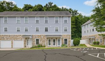 28 Armstrong Rd C15, Coventry, CT 06238