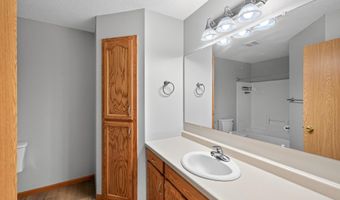 5342 140th Ave NW, Anoka, MN 55303