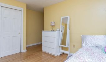 27 Grafton Dr, Bedford, NH 03110