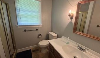 124 Albemarle Drive Dr, Ahoskie, NC 27910