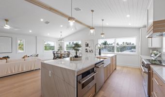 616 FERN St, Anna Maria, FL 34216