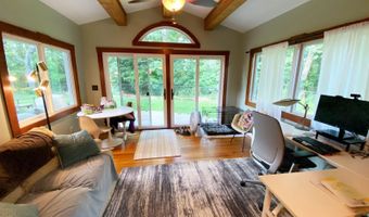 76 Mulligan Rd, Athens, OH 45701