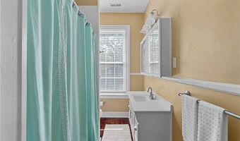 300 Virginia St, Ashland, VA 23005