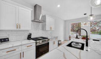 1403 19th St SE, Altoona, IA 50009