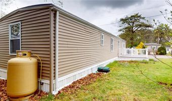 14 Krzak Rd, North Kingstown, RI 02852