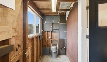835 12TH St, Bandon, OR 97411