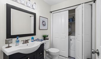 117 E Windswept Dr, Amsterdam, NY 12010