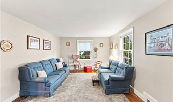 48 Fairway Dr, Cranston, RI 02920