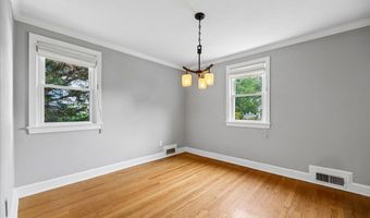 4525 N CHELSEA Ln, Bethesda, MD 20814