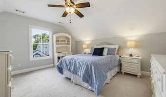 318 Cockle Ln, Beaufort, SC 29906