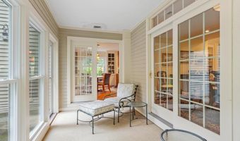 36 Pickman Dr, Bedford, MA 01730