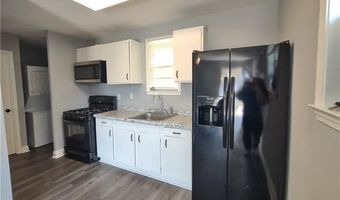 118 YORKE St D, Belle Chasse, LA 70037