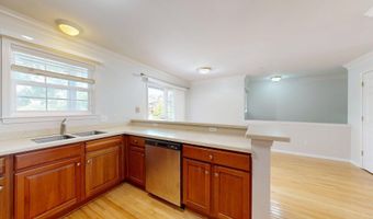 3042 Barclay Way, Ann Arbor, MI 48105