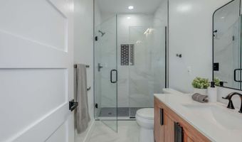 810 MADISON St NW, Washington, DC 20011