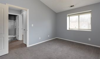 362 Village Pointe Dr, Akron, OH 44313