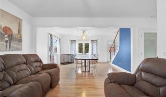 40 Rosner Ave, North Providence, RI 02904