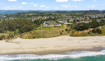 29 Seascape Resort Dr, Aptos, CA 95003