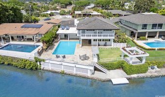 802 Pahumele Pl, Kailua, HI 96734