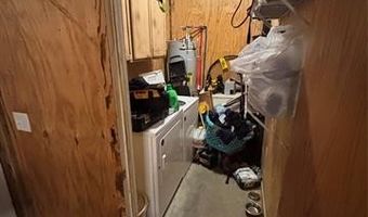 533 SW 2nd St, Adair, OK 74330