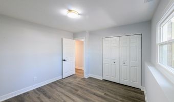 719 Webster St, Algonquin, IL 60102