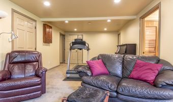 15631 Stanwood Cir, Anchorage, AK 99516