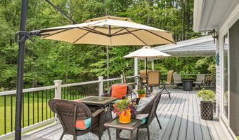 52 Meadow Ln, Belmont, NH 03220